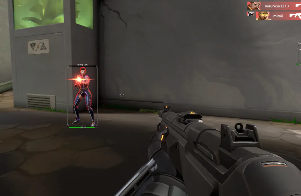 Valorant players laid out for a weapon comparison for a weapon loadout comparison